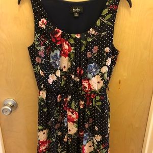 Sleeveless flower dress